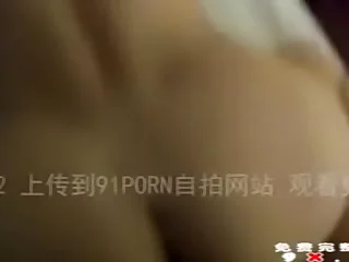 后入骚妇翘臀 美腿